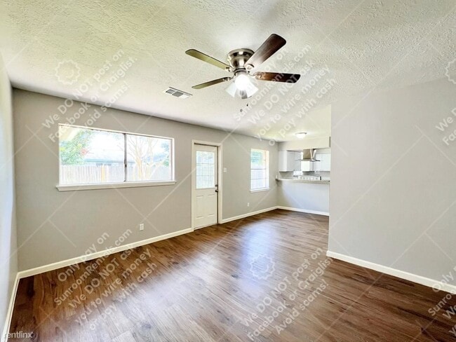 Building Photo - 3 br, 1.5 bath House - 4419 Curly Oaks Dr