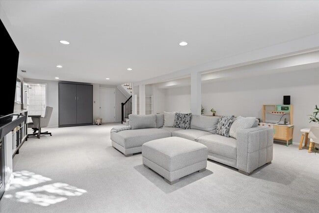 Building Photo - 1867 N Halsted St