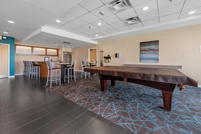 Building Photo - 929 Portland Ave