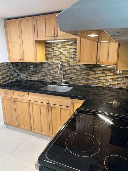 Building Photo - 2075 SW 122nd Ave