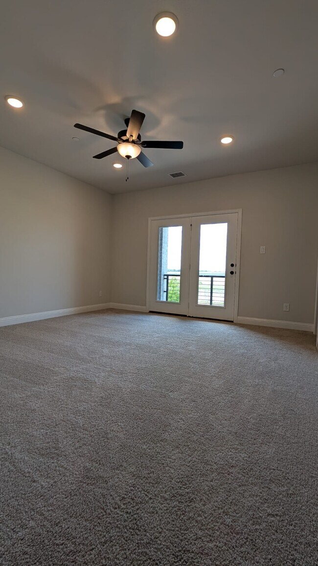 Building Photo - 2523 Huxley Mews