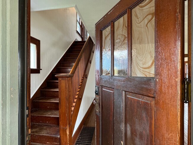 Building Photo - 2207 Wilkes Ave