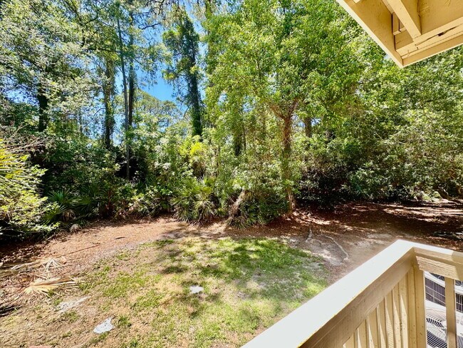 Building Photo - Two Bedroom Renovated South End Condo (Palmetto Bay Villas)!