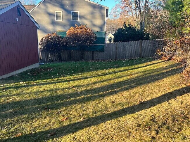 Building Photo - Single family rental near Lake Maspenock