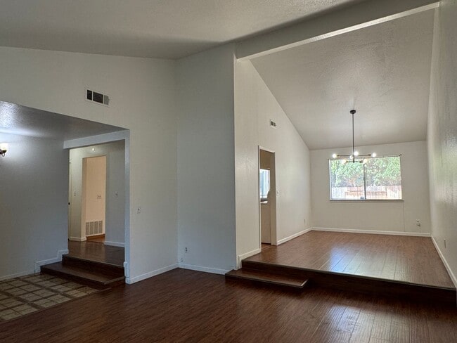 Building Photo - Four Bed, Two Bath Home In North Stockton