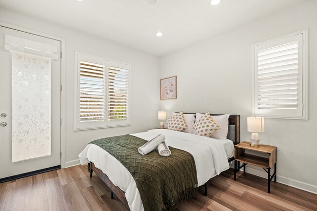 Building Photo - Spacious & Stylish 4 Bed 3 Bath in Chino P...