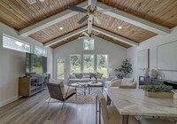 Building Photo - 1366 Landon Hills Dr