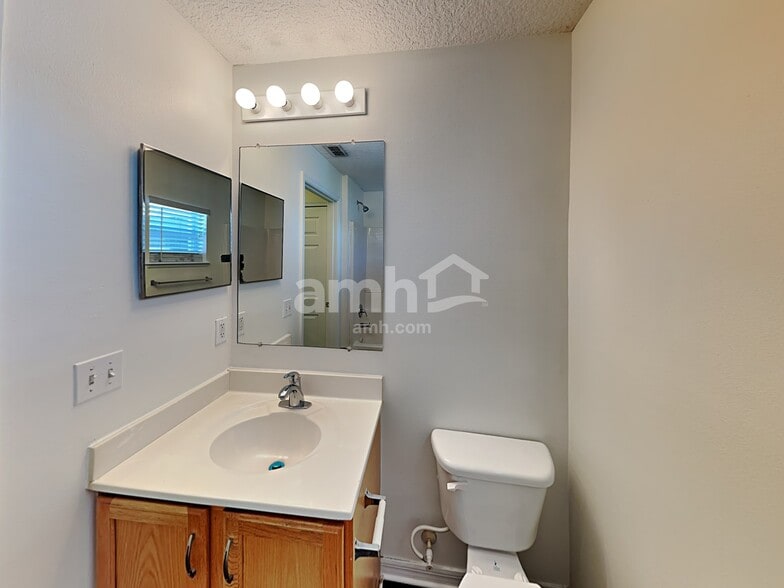 Building Photo - 5528 Cougar Park Ct