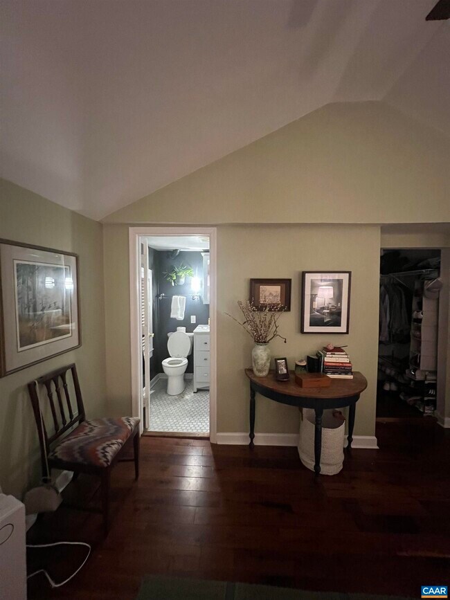 Building Photo - 211 5th St NW