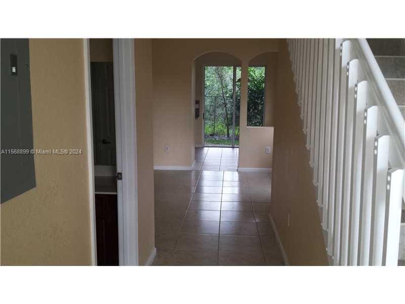 Building Photo - 21205 NW 14th Pl