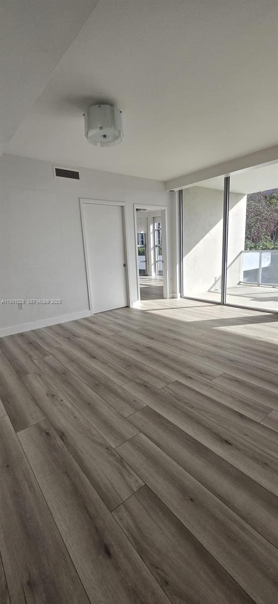 Building Photo - 3451 NE 1st Ave