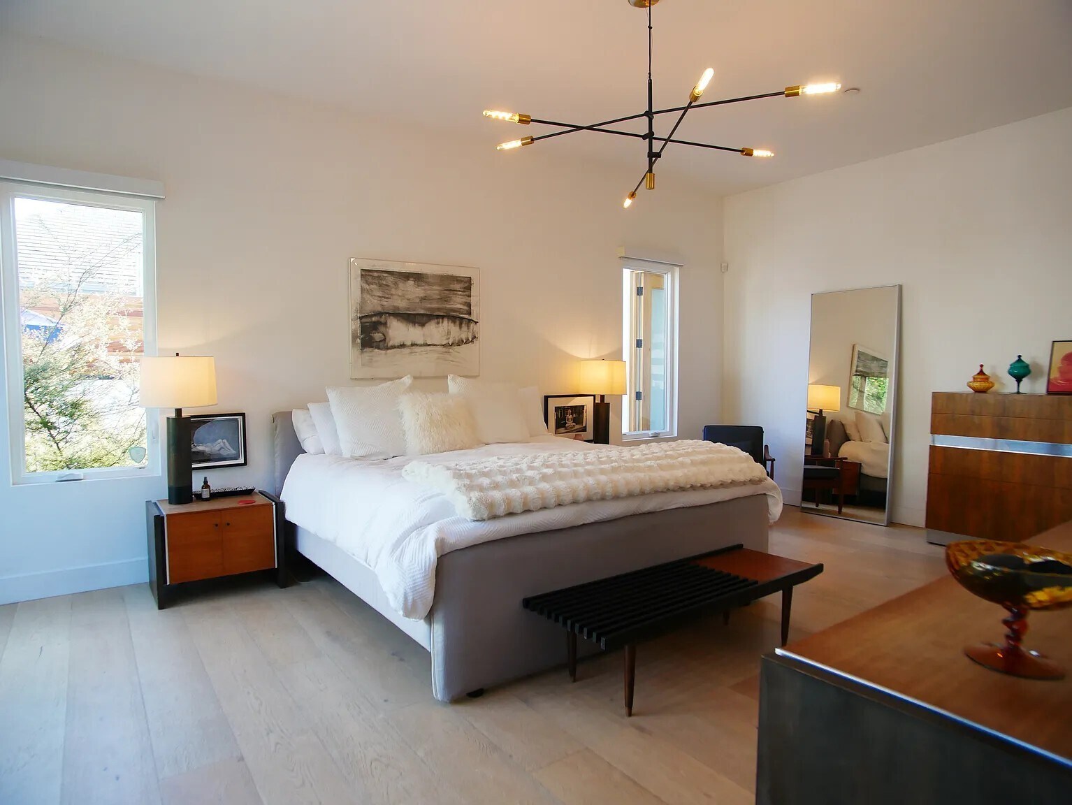 Building Photo - 3744 Somerset Dr