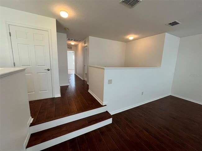 Building Photo - 10757 Pictorial Park Dr