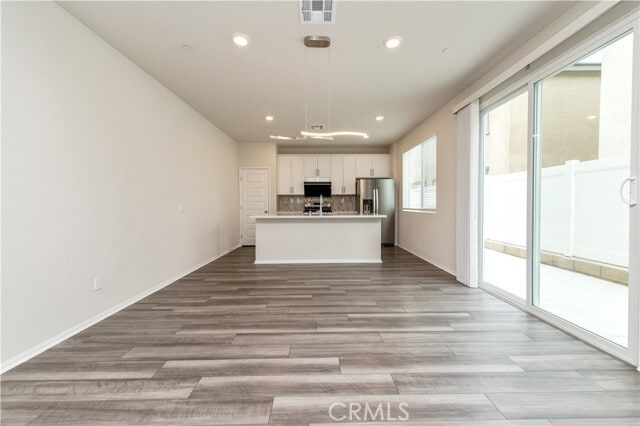 Building Photo - 628 E Madeleine Privado