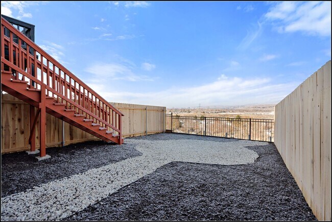 Building Photo - EAST2746