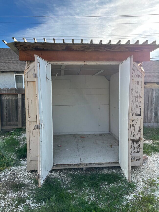 Building Photo - 750 Powell St