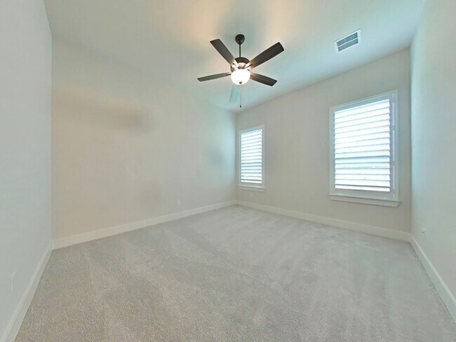 Building Photo - 1020 Prescott Dr