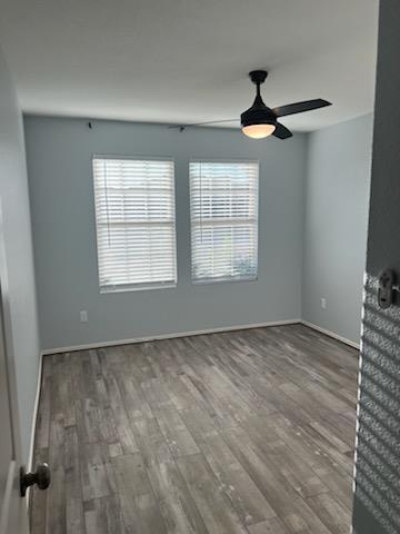 Building Photo - 424 COSMOS LN
