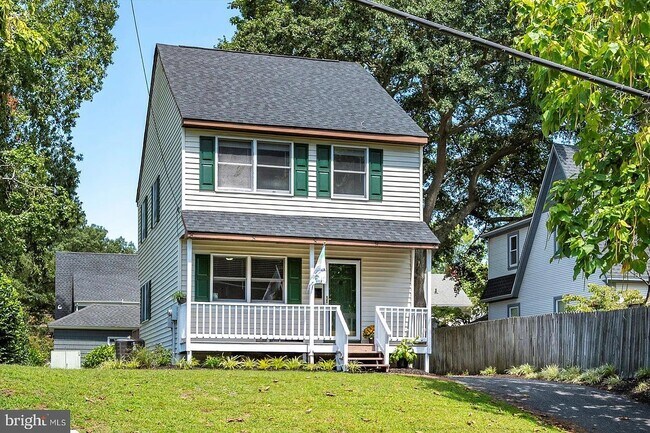 Primary Photo - 411 South Blvd