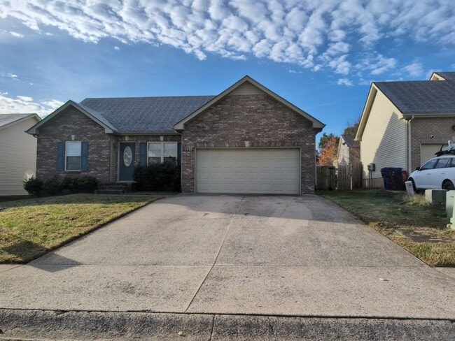 Building Photo - 3510 Southwood Dr