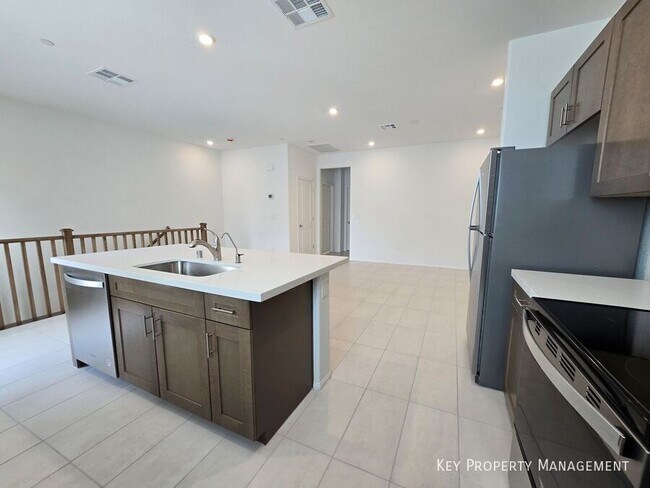 Building Photo - 5717 CRENELLATED St