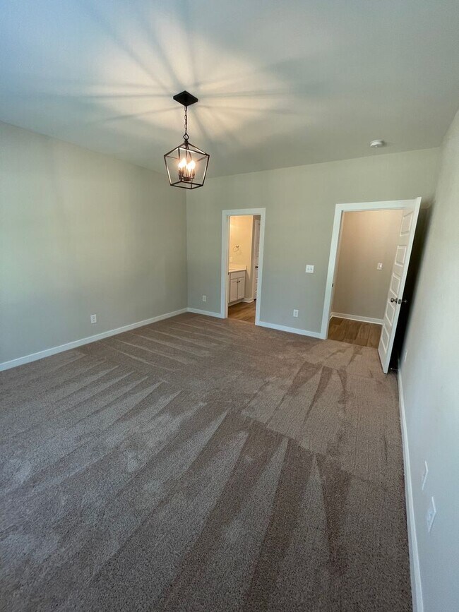 Building Photo - Home for Rent in Jasper, AL!!! Available to View with 48 Hour Notice!!! ***SIGN A 13 MONTH LEASE ...