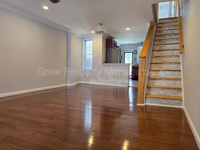 Building Photo - 1649 S Bailey St