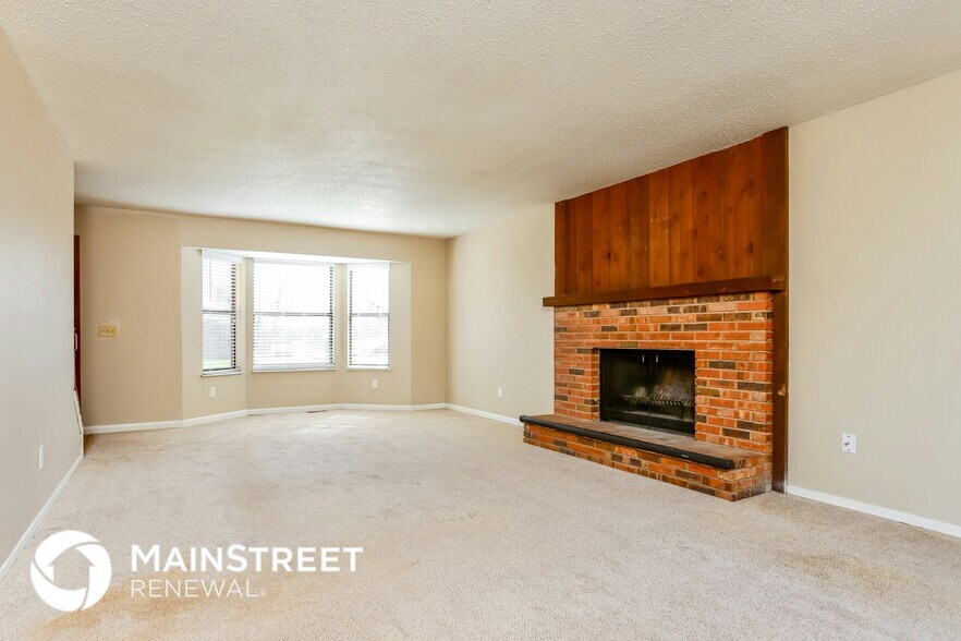 Building Photo - 721 Willow Wood Ct
