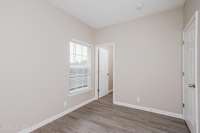 Building Photo - 6617 Timberbend Dr