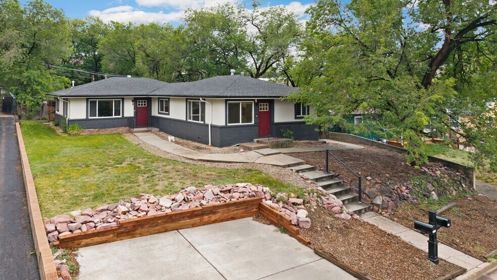 Building Photo - 405 Wilhelmia Ave