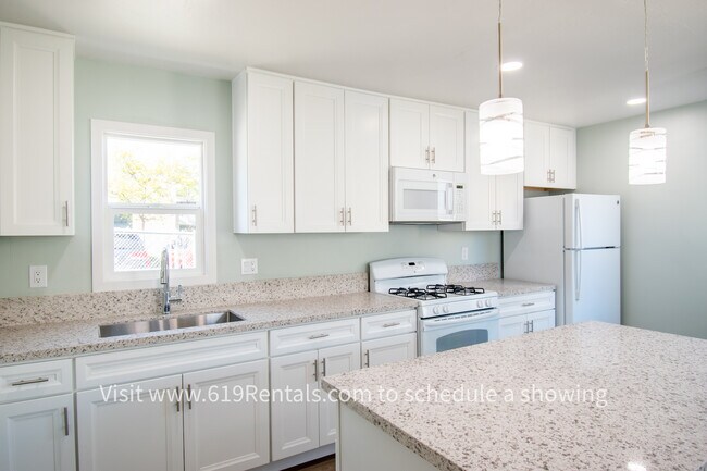 Building Photo - Beautiful Remodeled 2 Bedroom House