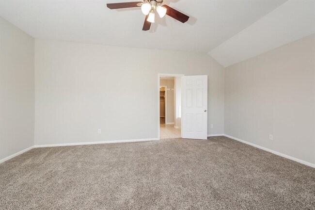 Building Photo - 8319 Loetsch Ridge Way