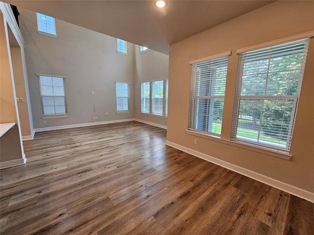 Building Photo - 8045 Emerald Rock Dr