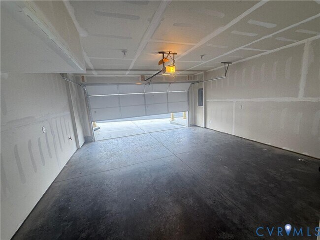 Building Photo - 15374 Oasis Sun Wy