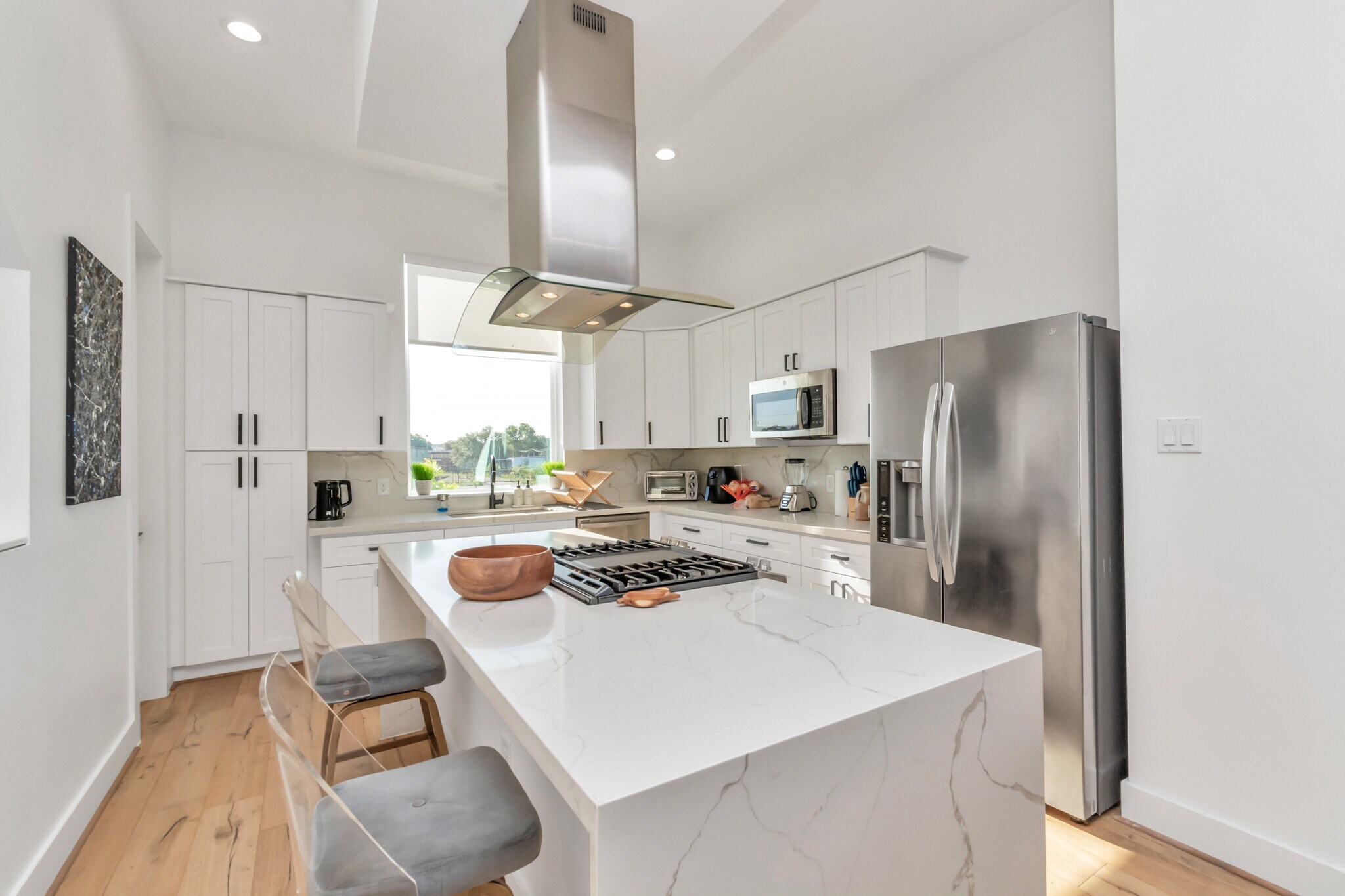 Kitchen - 1815 Elite Dr