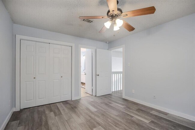 Building Photo - 6400 Avery Island Ave