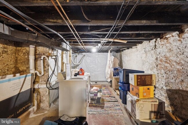 Building Photo - 728 S Smedley St