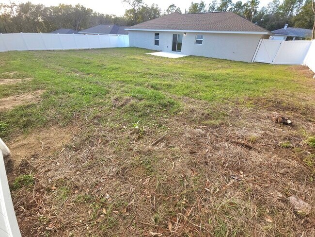 Building Photo - 742 W Deacon Pl