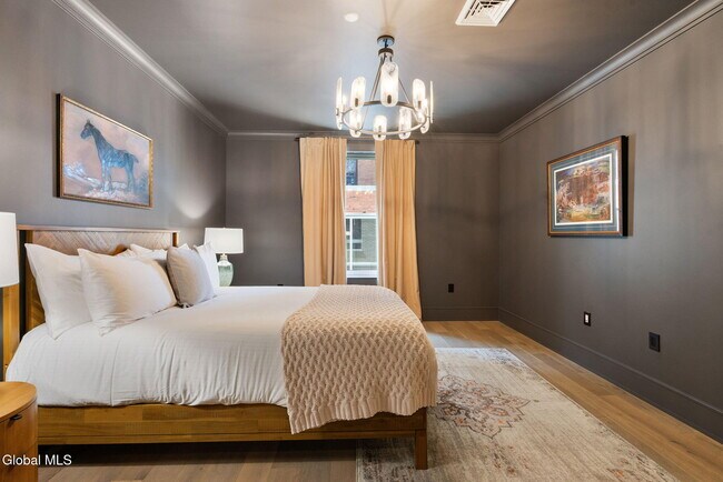 Building Photo - 19 Washington St