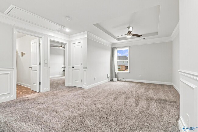 Building Photo - 4228 Textile Ln