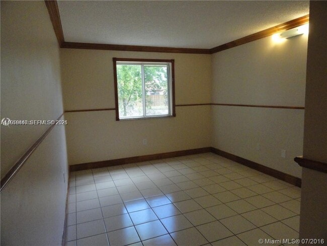 Building Photo - 6205 SW 131st Ct