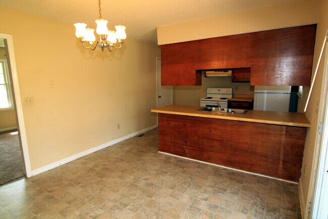 Building Photo - 3111 Asbury Rd