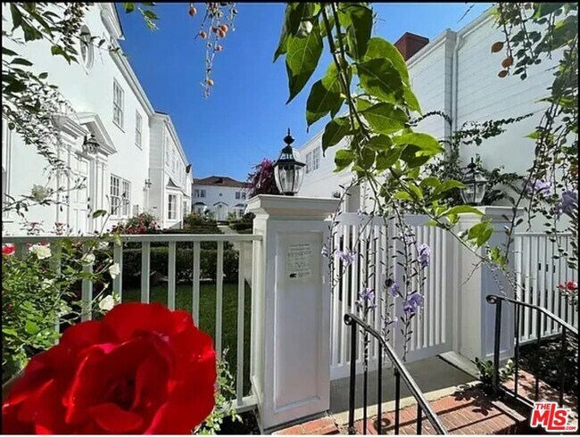 Building Photo - 429 Ocean Ave