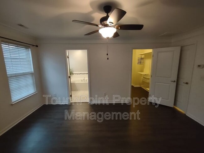 Building Photo - 4073 Zilker Park Dr