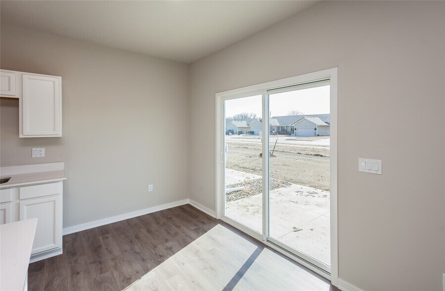 Building Photo - 6129 Tungsten Dr