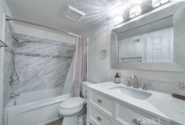 Building Photo - 22874 Hilton Head Dr