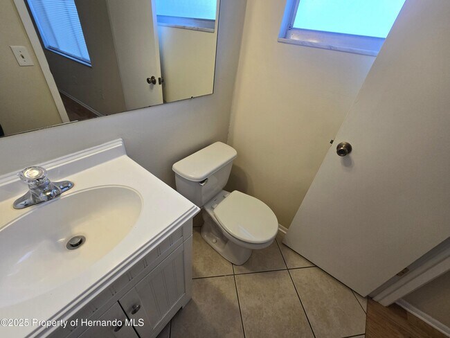 Building Photo - 8915 Woodmill Dr