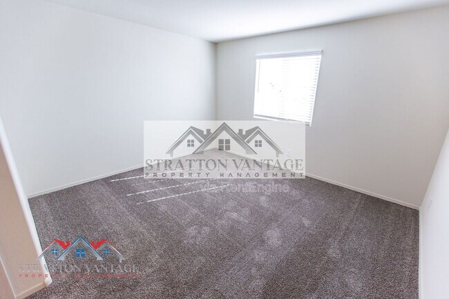 Building Photo - 24618 W Concorda Dr