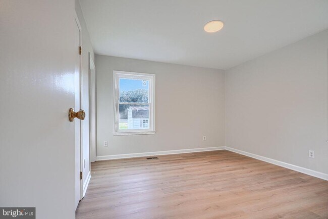 Building Photo - 926 Wampler Rd