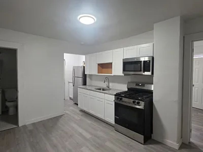 Building Photo - 238 Newhall St